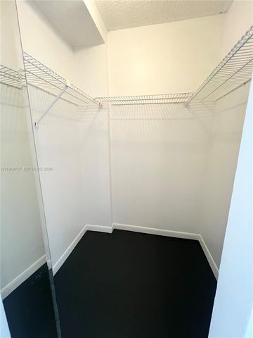 6937 Bay Dr 210, Miami Beach, FL 33141