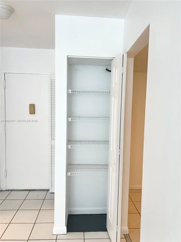 6937 Bay Dr 210, Miami Beach, FL 33141