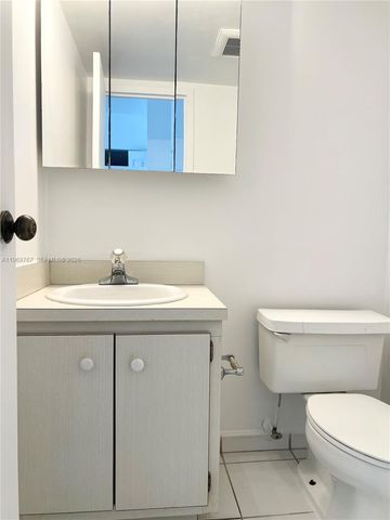 6937 Bay Dr 210, Miami Beach, FL 33141