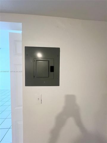 6937 Bay Dr 210, Miami Beach, FL 33141