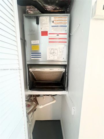 6937 Bay Dr 210, Miami Beach, FL 33141