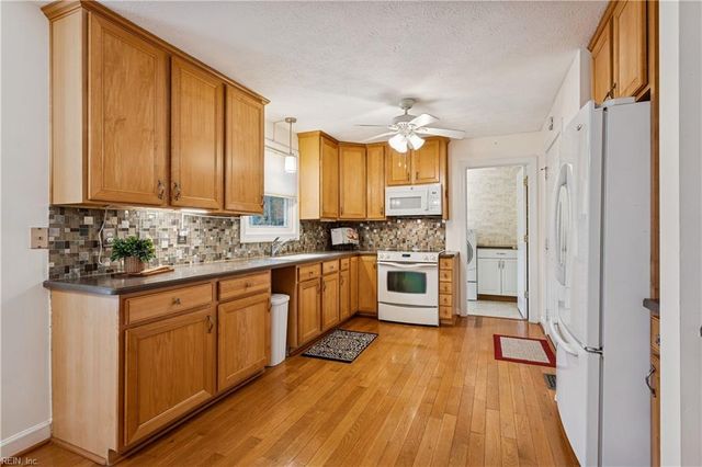 6514 Wyncote AVE, Gloucester, VA 23061