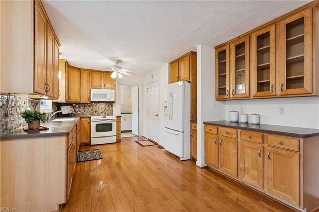 6514 Wyncote AVE, Gloucester, VA 23061