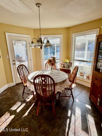 1301 Roswell Street, Pascagoula, MS 39581