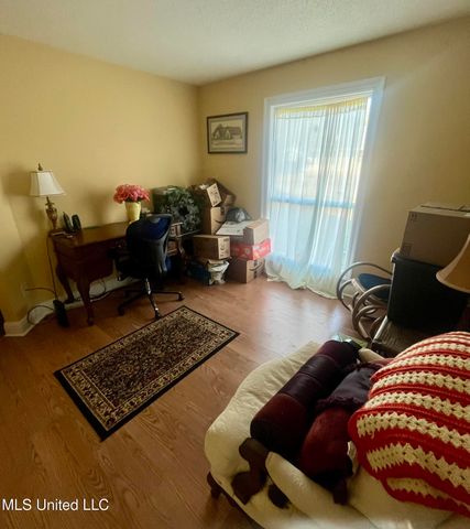 1301 Roswell Street, Pascagoula, MS 39581