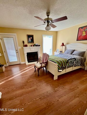 1301 Roswell Street, Pascagoula, MS 39581