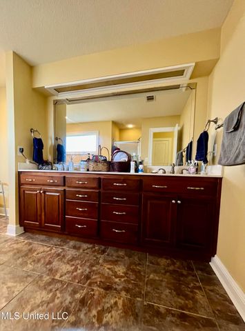 1301 Roswell Street, Pascagoula, MS 39581