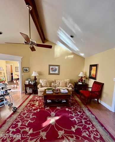 1301 Roswell Street, Pascagoula, MS 39581