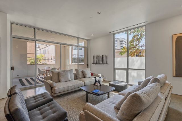 3740 Holland Avenue 2A, Dallas, TX 75219