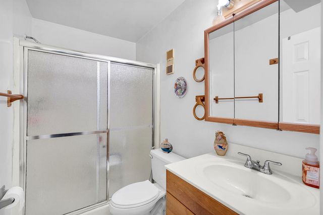 3 Vía De Casas Sur 102, Boynton Beach, FL 33426