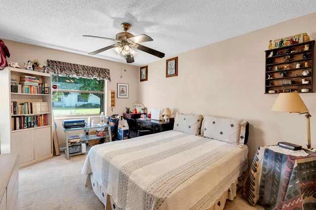 3 Vía De Casas Sur 102, Boynton Beach, FL 33426
