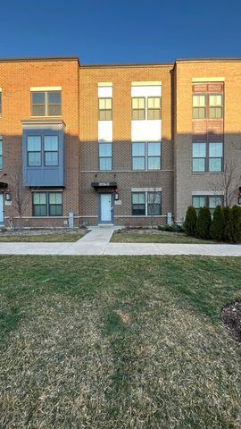 319 Elm Court 319, Mount Prospect, IL 60056