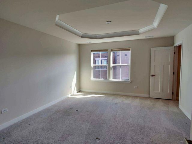 319 Elm Court 319, Mount Prospect, IL 60056