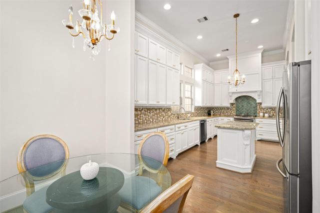 5634 Kiam Street C, Houston, TX 77007