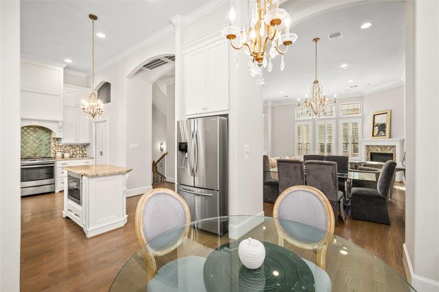 5634 Kiam Street C, Houston, TX 77007