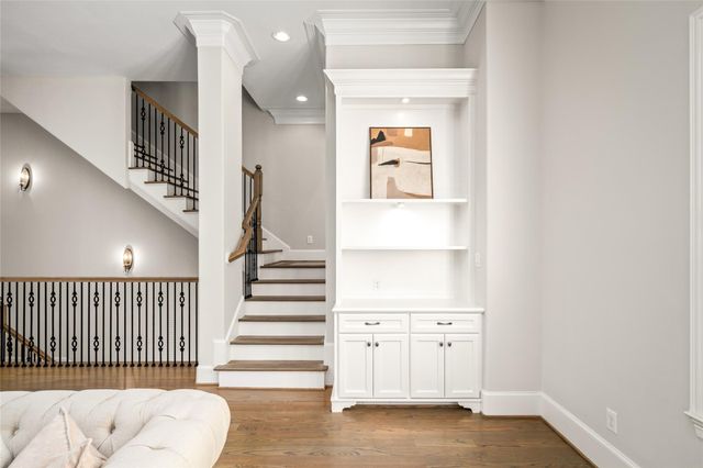 5634 Kiam Street C, Houston, TX 77007