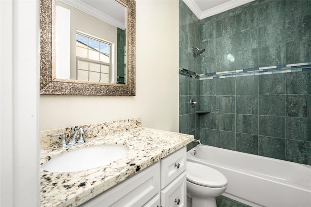 5634 Kiam Street C, Houston, TX 77007