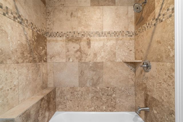 5634 Kiam Street C, Houston, TX 77007