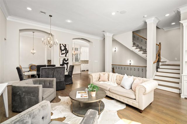 5634 Kiam Street C, Houston, TX 77007