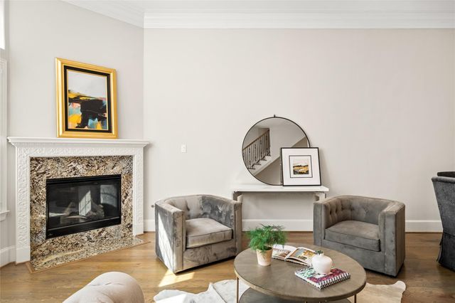 5634 Kiam Street C, Houston, TX 77007