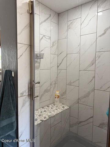 907 Ruth Ave, Sandpoint, ID 83864