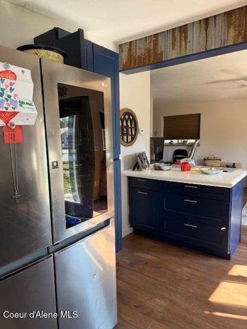 907 Ruth Ave, Sandpoint, ID 83864