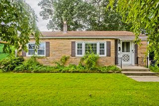 67 Warwick Rd, Chicopee, MA 01020