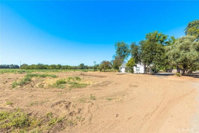 2725 West Sacramento Avenue, Chico, CA 95973