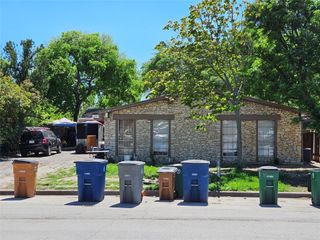 1909 Hearthside DR, Austin, TX 78757