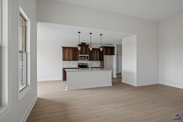 206 Farmland Circle, Perry, GA 31069