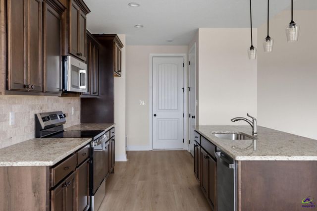 206 Farmland Circle, Perry, GA 31069