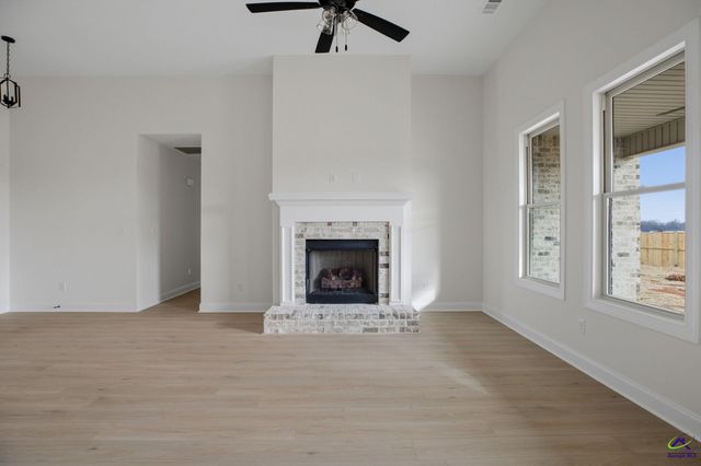 206 Farmland Circle, Perry, GA 31069