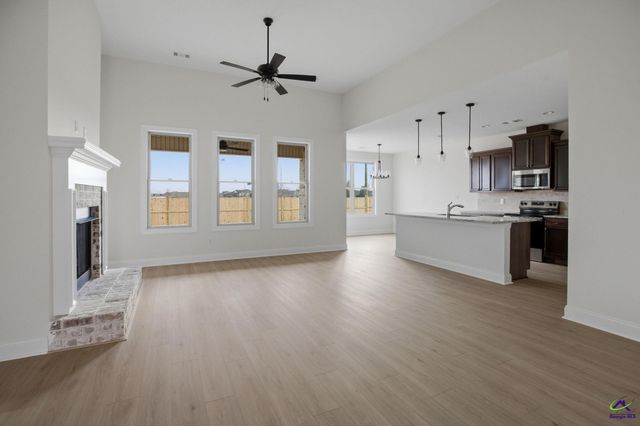 206 Farmland Circle, Perry, GA 31069