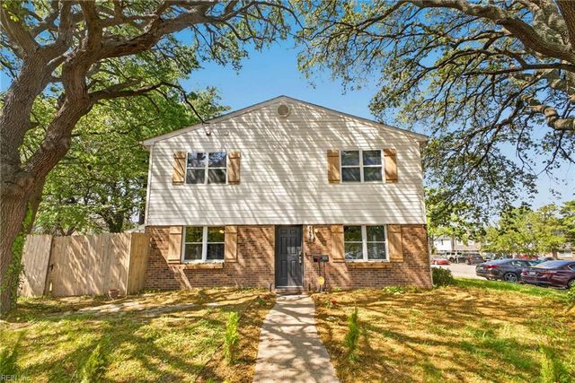 5676 Weblin Dr, Virginia Beach, VA 23462