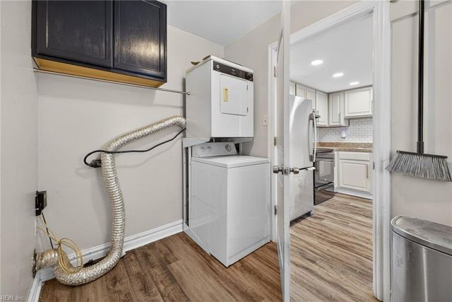 5676 Weblin Dr, Virginia Beach, VA 23462