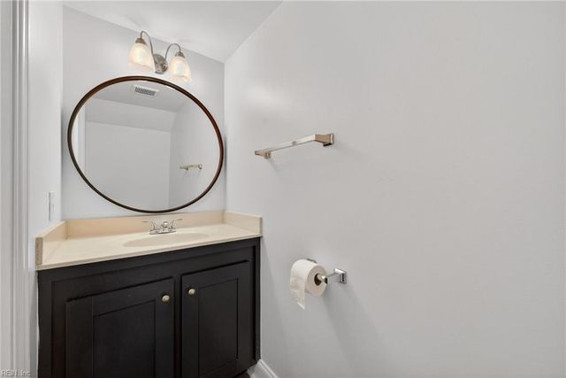 5676 Weblin Dr, Virginia Beach, VA 23462