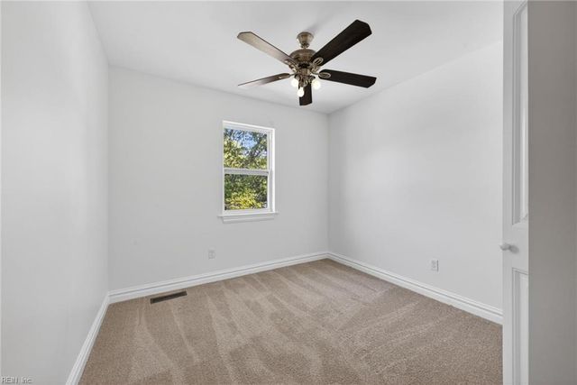 5676 Weblin Dr, Virginia Beach, VA 23462