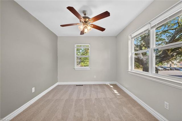 5676 Weblin Dr, Virginia Beach, VA 23462