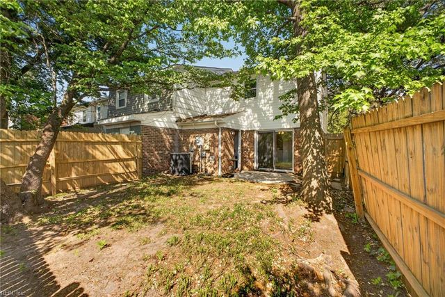 5676 Weblin Dr, Virginia Beach, VA 23462