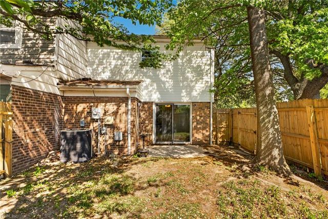 5676 Weblin Dr, Virginia Beach, VA 23462