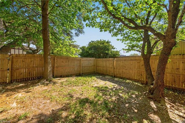 5676 Weblin Dr, Virginia Beach, VA 23462