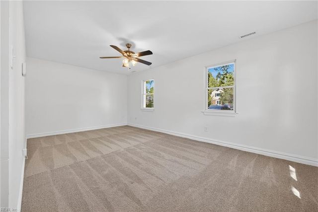 5676 Weblin Dr, Virginia Beach, VA 23462