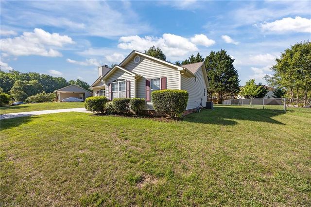 3922 Landover Drive, High Point, NC 27265