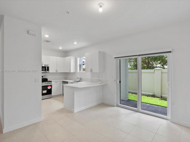 106 SW 184th Place 106, Pembroke Pines, FL 33029