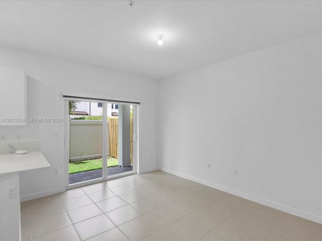 106 SW 184th Place 106, Pembroke Pines, FL 33029