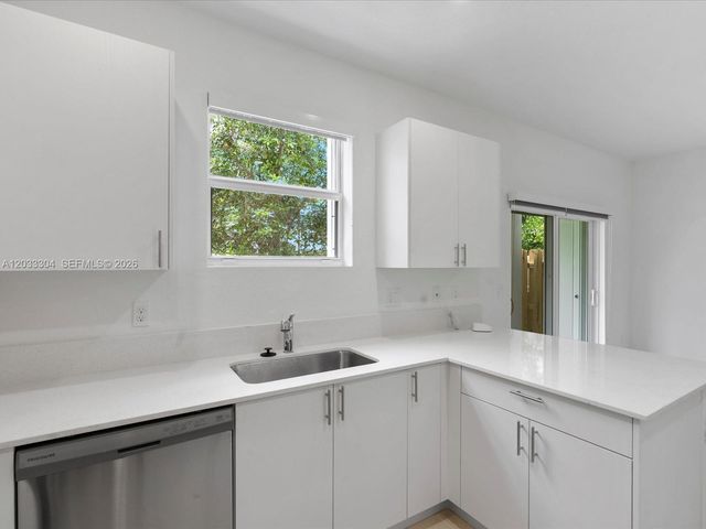 106 SW 184th Place 106, Pembroke Pines, FL 33029