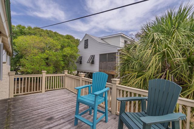 2708 Palmetto Boulevard, Edisto Beach, SC 29438