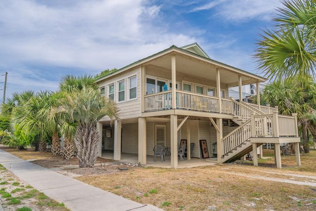 2708 Palmetto Boulevard, Edisto Beach, SC 29438