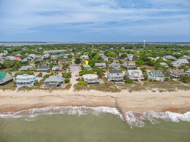 2708 Palmetto Boulevard, Edisto Beach, SC 29438