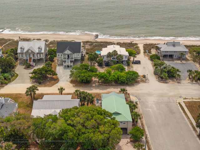 2708 Palmetto Boulevard, Edisto Beach, SC 29438